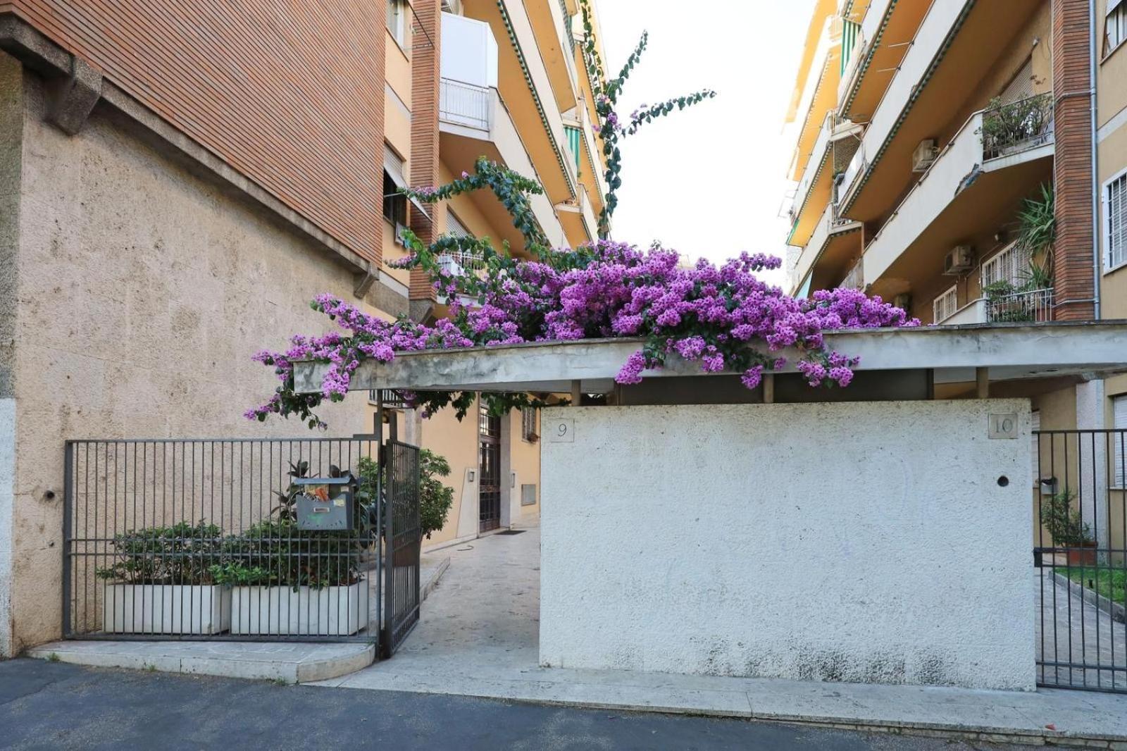 Apartment Basilica San Paolo Nuvola Eur Modern Rom
